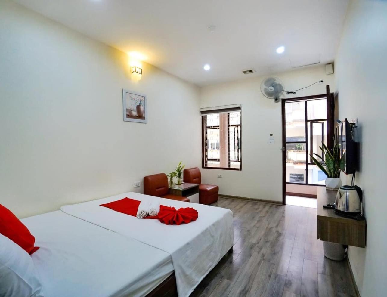 Hotel Khach San Giao Thong Hanói Exterior foto