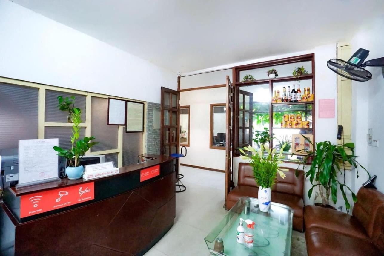 Hotel Khach San Giao Thong Hanói Exterior foto