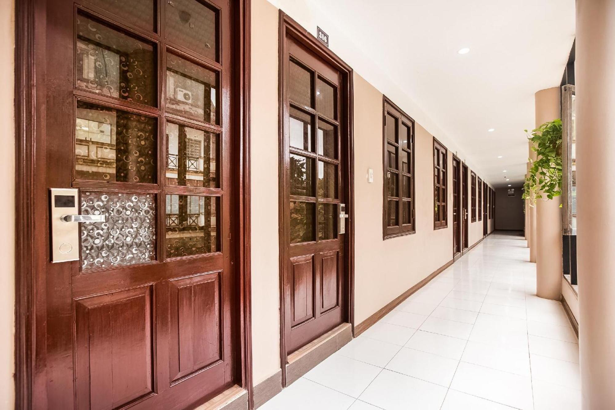 Hotel Khach San Giao Thong Hanói Exterior foto