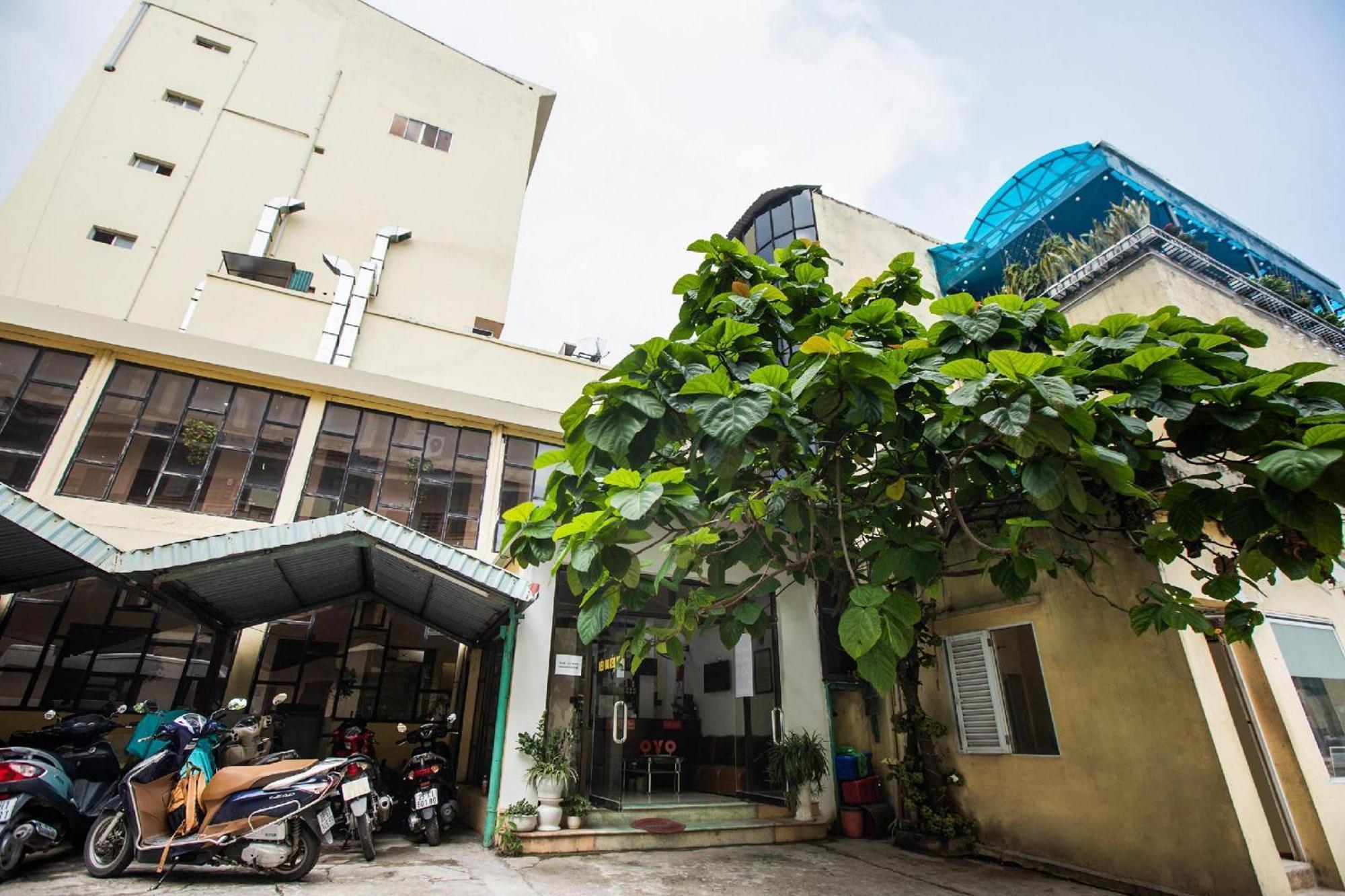 Hotel Khach San Giao Thong Hanói Exterior foto